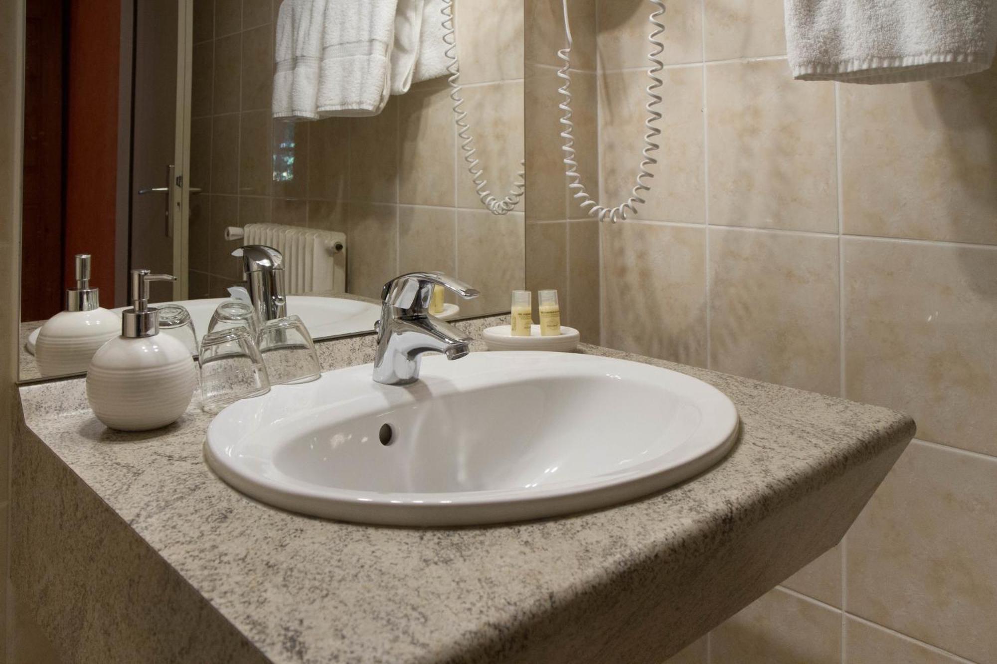 Hotel Kieffer Itterswiller Quarto foto